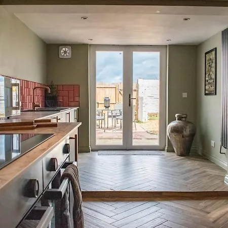 High Tide بيت للعطل ريدكار