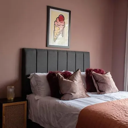 High Tide بيت للعطل ريدكار